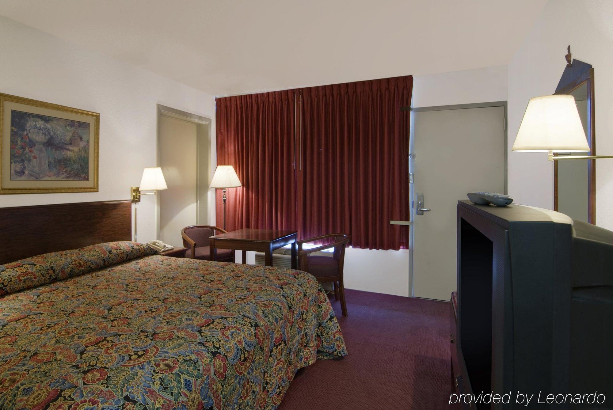 Americas Best Value Inn Searcy Quarto foto